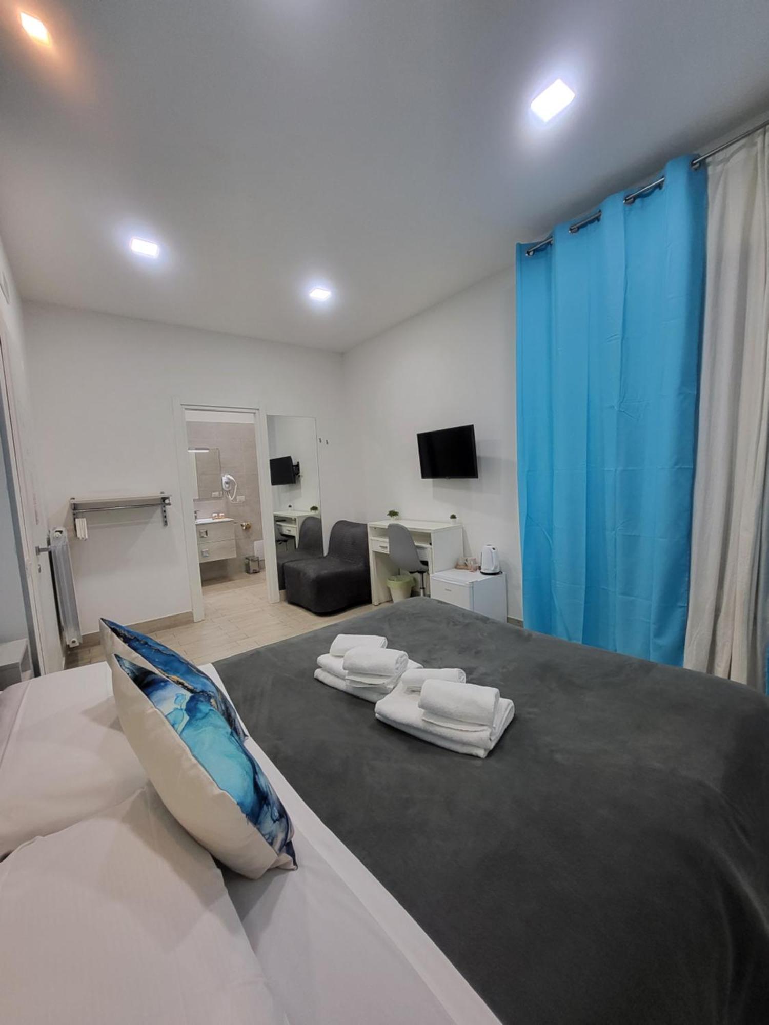 New Era Rooms Неаполь Экстерьер фото