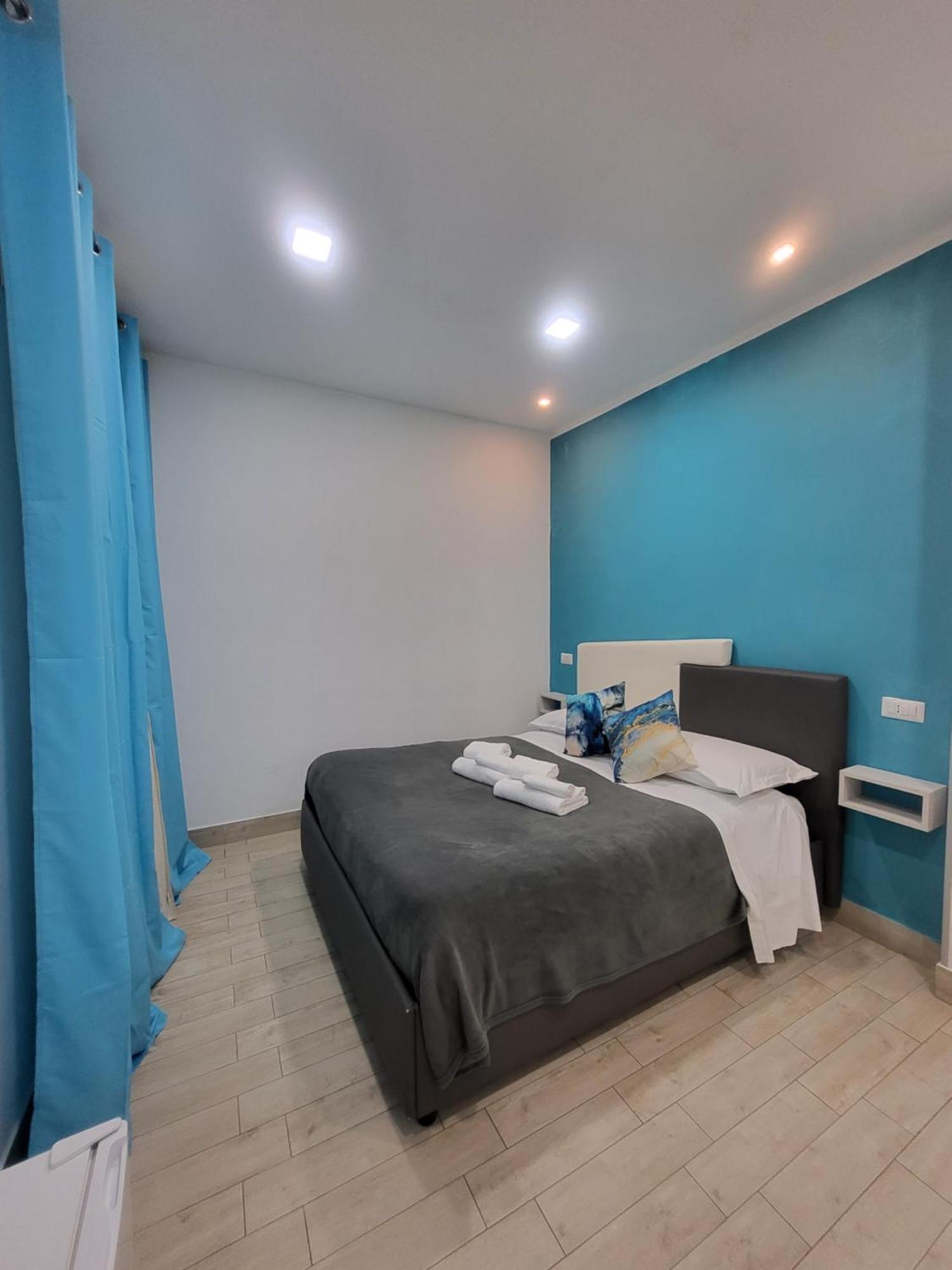 New Era Rooms Неаполь Экстерьер фото